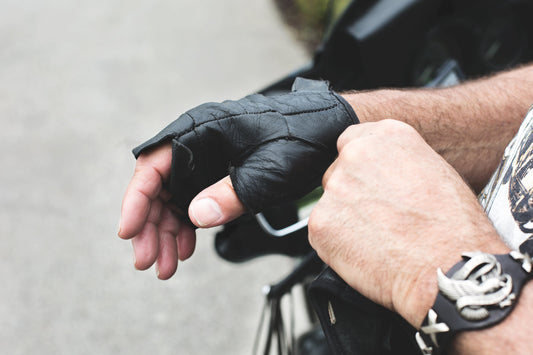 5 Reasons Leather is Your Best Friend in Winter